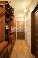 2-комнатная квартира (46м2) на продажу по адресу Композиторов ул., 26— фото 10 из 16