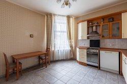 2-комнатная квартира (65м2) на продажу по адресу Серпуховская ул., 34— фото 6 из 40