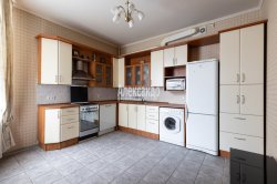 2-комнатная квартира (65м2) на продажу по адресу Серпуховская ул., 34— фото 9 из 40