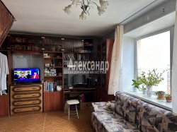 4-комнатная квартира (79м2) на продажу по адресу Сестрорецк г., Токарева ул., 9— фото 8 из 14