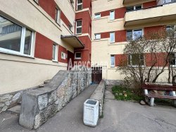 4-комнатная квартира (79м2) на продажу по адресу Сестрорецк г., Токарева ул., 9— фото 2 из 14