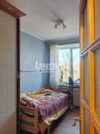 2-комнатная квартира (42м2) на продажу по адресу Замшина ул., 15— фото 10 из 13