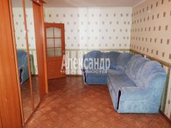 1-комнатная квартира (32м2) на продажу по адресу Приладожский пгт., 5— фото 4 из 21