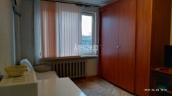 Комната в 3-комнатной квартире (62м2) на продажу по адресу Седова ул., 132— фото 5 из 22