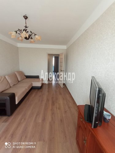 2-комнатная квартира (48м2) на продажу по адресу Краснопутиловская ул., 109— фото 1 из 25