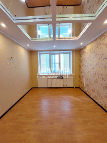 1-комнатная квартира (33м2) на продажу по адресу Глажево пос., 12— фото 1 из 13