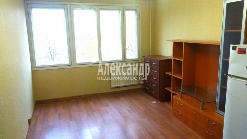 Комната в 3-комнатной квартире (60м2) на продажу по адресу Руднева ул., 3— фото 1 из 22
