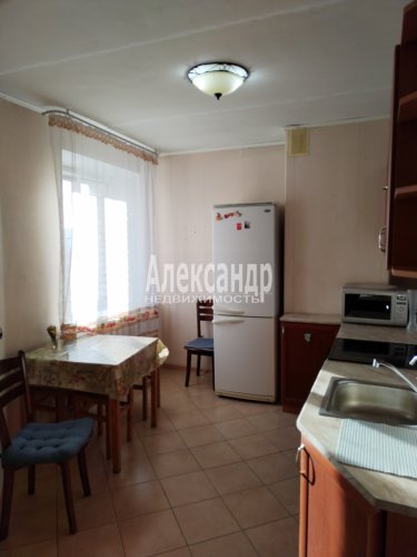 1-комнатная квартира (41м2) на продажу по адресу Клочков пер., 4— фото 1 из 27