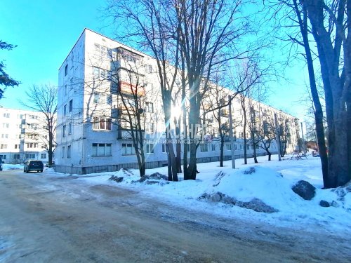 2-комнатная квартира (45м2) на продажу по адресу Сосново пос., Первомайская ул., 3— фото 1 из 5