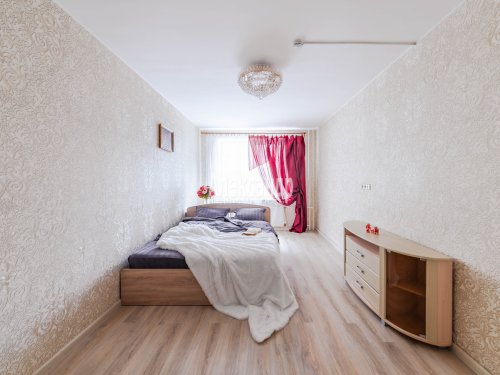 1-комнатная квартира (43м2) на продажу по адресу Кудрово г., Европейский просп., 13— фото 1 из 32