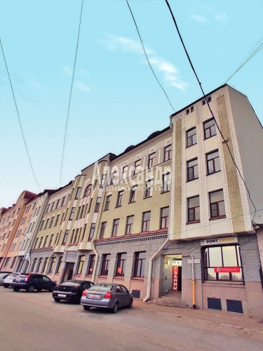 Комната в 5-комнатной квартире (225м2) на продажу по адресу Выборг г., Железнодорожная ул., 4— фото 1 из 14