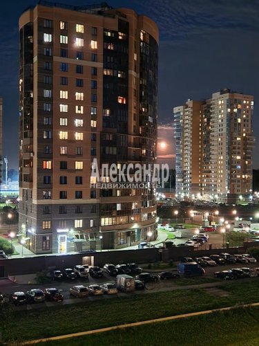 2-комнатная квартира (46м2) на продажу по адресу Бутлерова ул., 32— фото 1 из 23