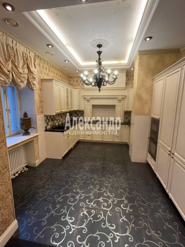 4-комнатная квартира (205м2) на продажу по адресу Шпалерная ул., 44— фото 1 из 19