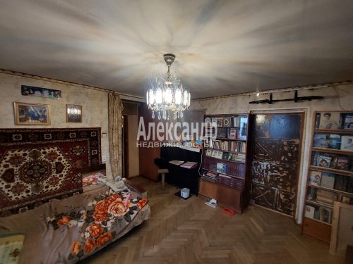 3-комнатная квартира (59м2) на продажу по адресу Софийская ул., 23— фото 1 из 19