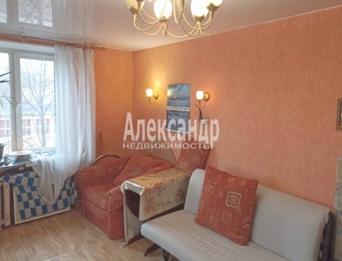 2-комнатная квартира (42м2) на продажу по адресу Замшина ул., 15— фото 1 из 13