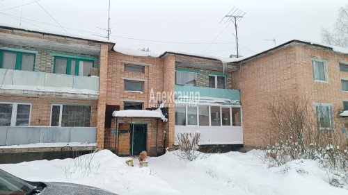 2-комнатная квартира (51м2) на продажу по адресу Торфяновка пос., Пограничная ул., 9— фото 1 из 21