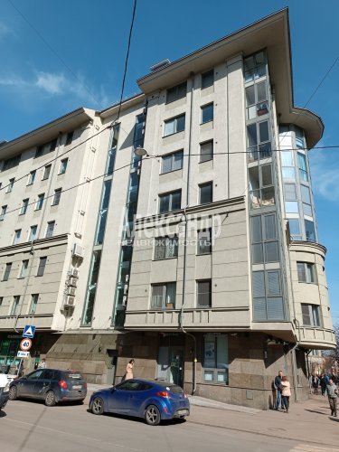 2-комнатная квартира (63м2) на продажу по адресу Большая Посадская ул., 12— фото 1 из 46