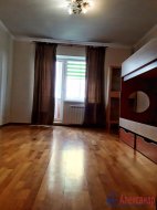 2-комнатная квартира (67м2) в аренду по адресу Асафьева ул., 3— фото 7 из 10