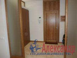 2-комнатная квартира (69м2) в аренду по адресу Кременчугская ул., 11— фото 5 из 12