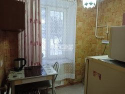 1-комнатная квартира (32м2) в аренду по адресу Волхов г., Калинина ул., 19— фото 5 из 17