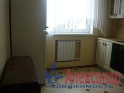 1-комнатная квартира (40м2) в аренду по адресу Учительская ул., 18— фото 2 из 7