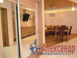 2-комнатная квартира (80м2) в аренду по адресу Свердловская наб., 58— фото 8 из 15