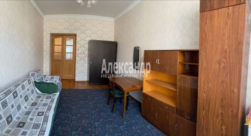 Комната в 3-комнатной квартире (85м2) в аренду по адресу Стачек просп., 67— фото 1 из 11