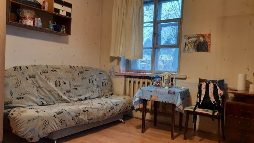 Комната в 3-комнатной квартире (73м2) в аренду по адресу Песочный пос., Ленинградская ул., 63— фото 1 из 5