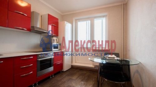 1-комнатная квартира (40м2) в аренду по адресу Кушелевская дор., 3— фото 1 из 10