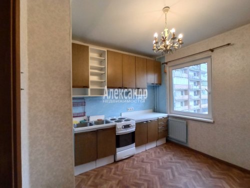 3-комнатная квартира (73м2) в аренду по адресу Маршала Жукова пр., 37— фото 1 из 7