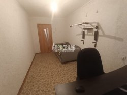 3-комнатная квартира (63м2) на продажу по адресу Старая Ладога село, Советская ул., 16— фото 4 из 27