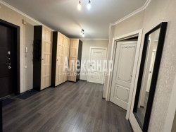 2-комнатная квартира (73м2) на продажу по адресу Большеохтинский просп., 15— фото 21 из 24