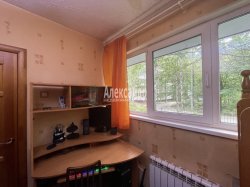 3-комнатная квартира (52м2) на продажу по адресу Суздальский просп., 101— фото 8 из 16