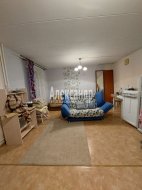 Комната в 2-комнатной квартире (95м2) на продажу по адресу Кириши г., Советская ул., 11— фото 2 из 5