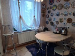 3-комнатная квартира (104м2) на продажу по адресу Сертолово г., Ветеранов ул., 11— фото 5 из 33