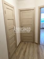 1-комнатная квартира (36м2) на продажу по адресу Русановская ул., 18— фото 2 из 11