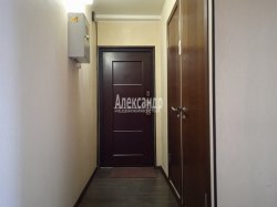 2-комнатная квартира (46м2) на продажу по адресу Новоселов ул., 15— фото 13 из 16
