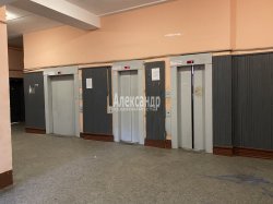 2 комнаты в 12-комнатной квартире (235м2) на продажу по адресу Энгельса пр., 149— фото 19 из 22