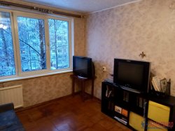 2-комнатная квартира (44м2) на продажу по адресу Крыленко ул., 25— фото 2 из 18