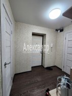 1-комнатная квартира (34м2) на продажу по адресу Кириши г., Ленинградская ул., 9— фото 3 из 11