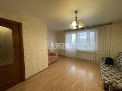 1-комнатная квартира (35м2) на продажу по адресу Бугры пос., Шоссейная ул., 32— фото 2 из 19