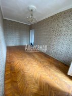 2-комнатная квартира (48м2) на продажу по адресу Петергоф г., Суворовская ул., 7— фото 3 из 21