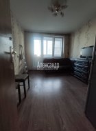 2 комнаты в 4-комнатной квартире (80м2) на продажу по адресу Большевиков просп., 37— фото 6 из 10