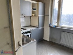 2-комнатная квартира (51м2) на продажу по адресу Суздальский просп., 3— фото 11 из 20