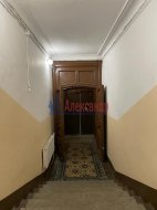 1-комнатная квартира (39м2) на продажу по адресу Обводного канала наб., 132— фото 4 из 12