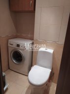 2-комнатная квартира (45м2) на продажу по адресу Просвещения просп., 32— фото 15 из 19
