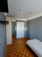 3-комнатная квартира (57м2) на продажу по адресу Симонова ул., 7— фото 9 из 18