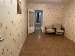 1-комнатная квартира (37м2) на продажу по адресу Октябрьская наб., 124— фото 8 из 25