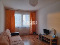 1-комнатная квартира (38м2) на продажу по адресу Корнея Чуковского ул., 3— фото 2 из 20