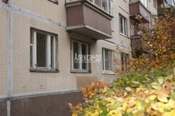 2-комнатная квартира (51м2) на продажу по адресу Подвойского ул., 15— фото 24 из 47